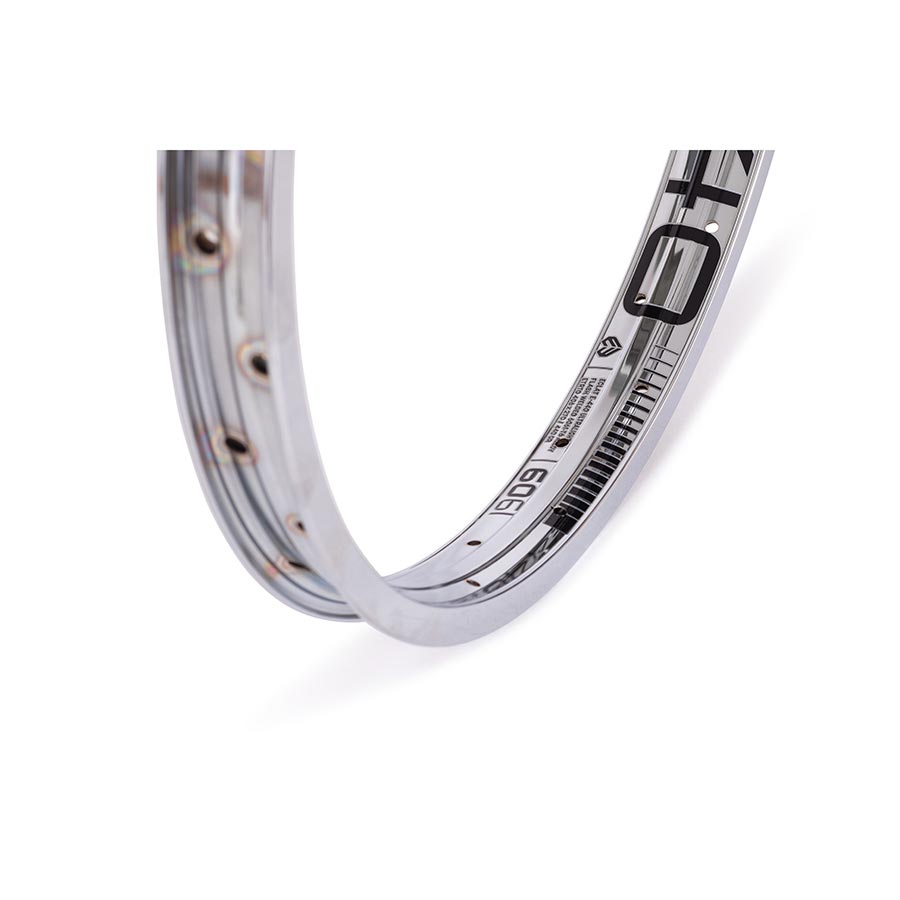 Eclat E440 Rim 20'' Holes: 36 Chrome