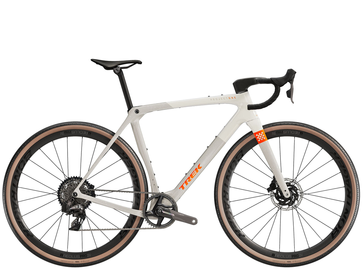 Checkmate SLR 7 AXS XS Era White/Buff Beige