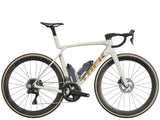 Madone SLR 7 XS Era White/Supernova Marble