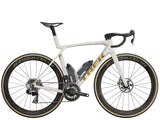 Madone SLR 9 AXS XS Era White/Supernova Marble